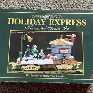 Holiday Express Animated Train Set - Green and Gold